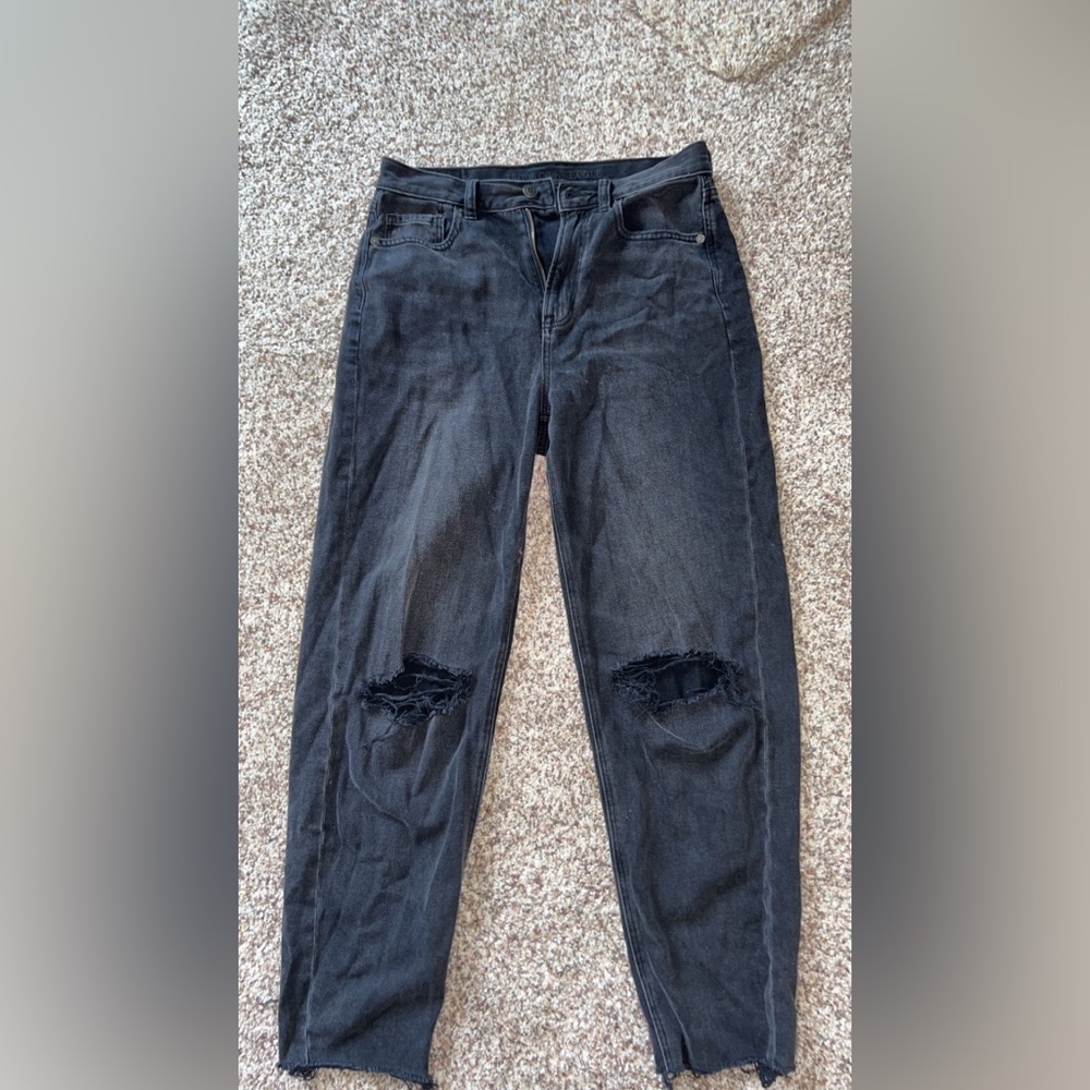 AE Mom jean